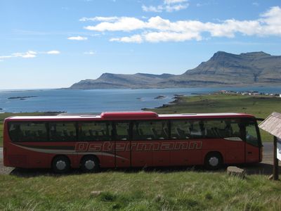 Transport eines Busses auf eigener Achse