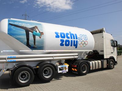 Tractor-trailer transport – Sochi